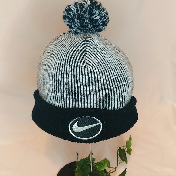 Nike Other - Nike. Sick Beanie! OSFA. EUC